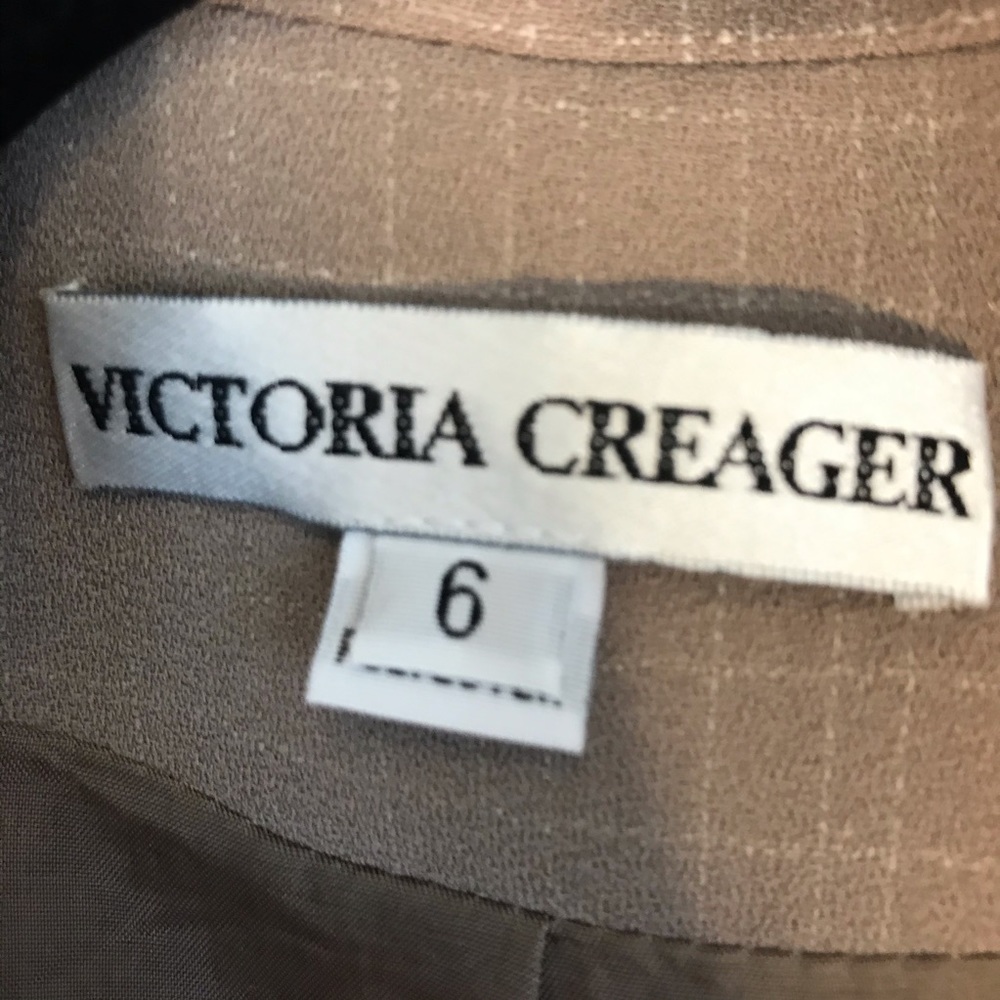 Victoria Creager Suit Jacket  ( Size 6 ) - Picture 5 of 6